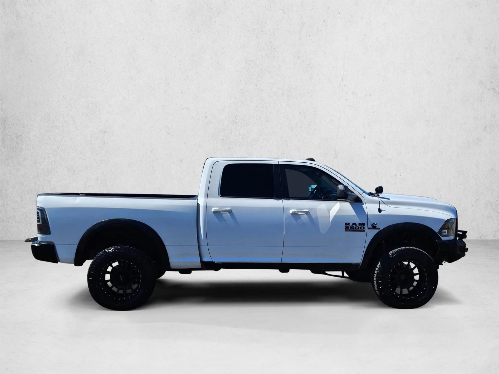 2016 Ram 2500 SLT photo 4