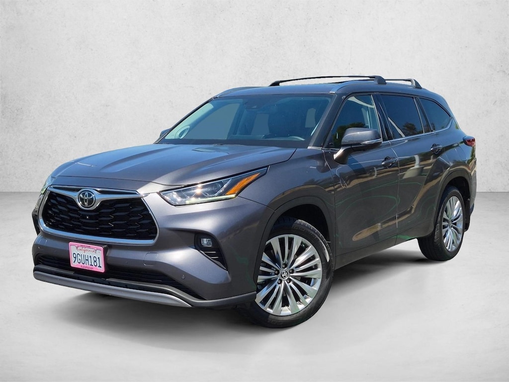 Used 2023 Toyota Highlander Platinum SUV