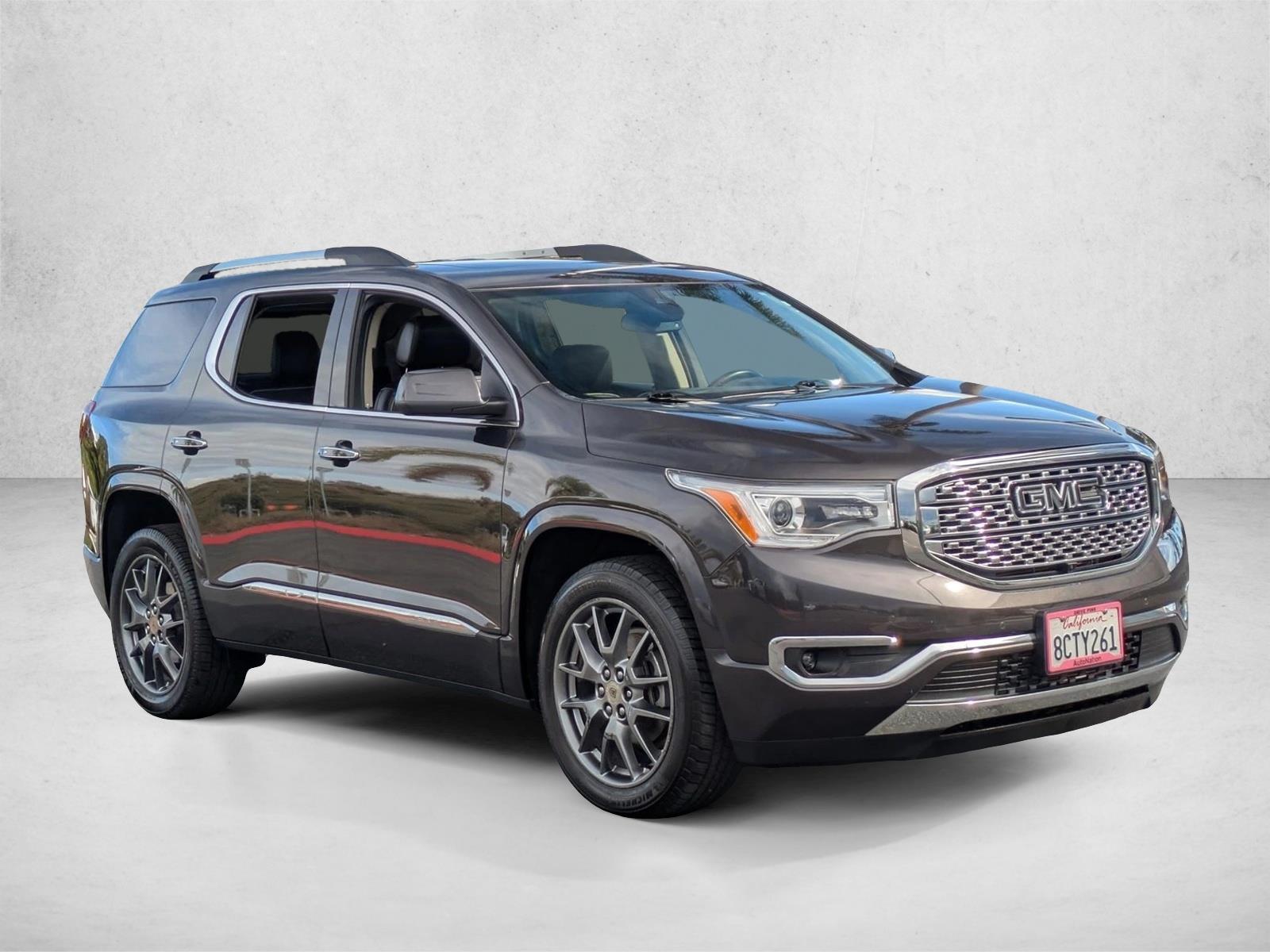 2018 Gmc Acadia Denali photo 3