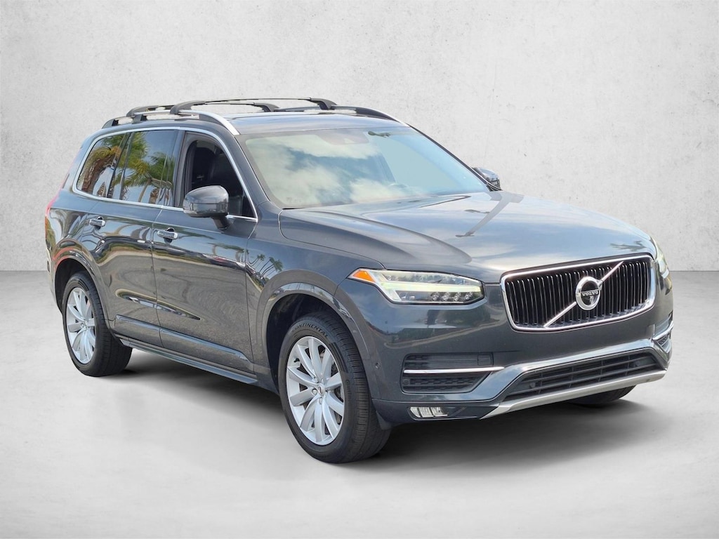 Used 2017 Volvo XC90 T6 AWD Momentum SUV