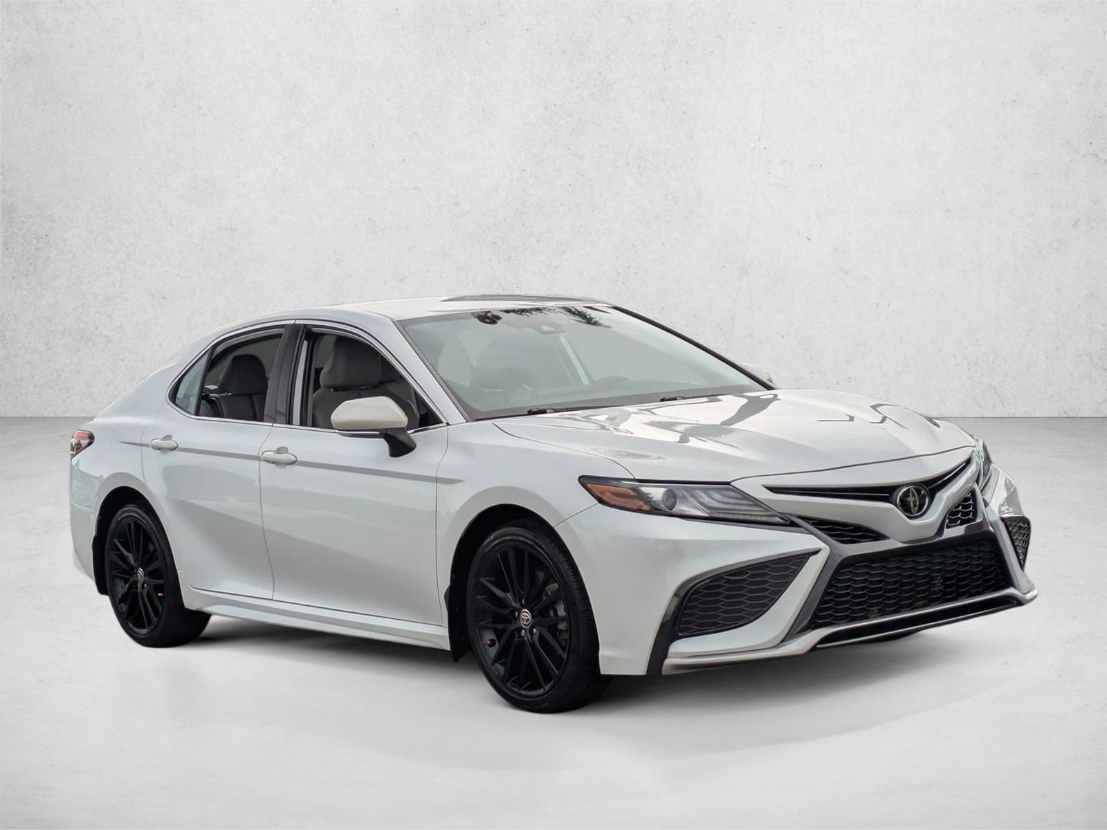 2022 Toyota Camry XSE photo 3