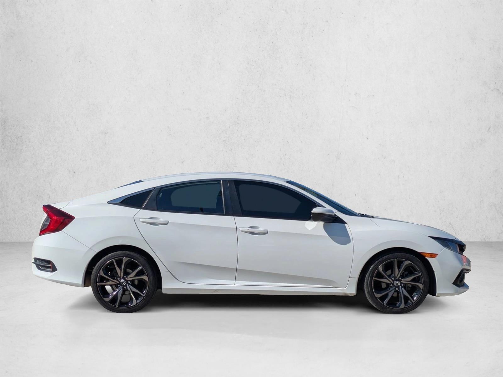 2019 Honda Civic Sport photo 4