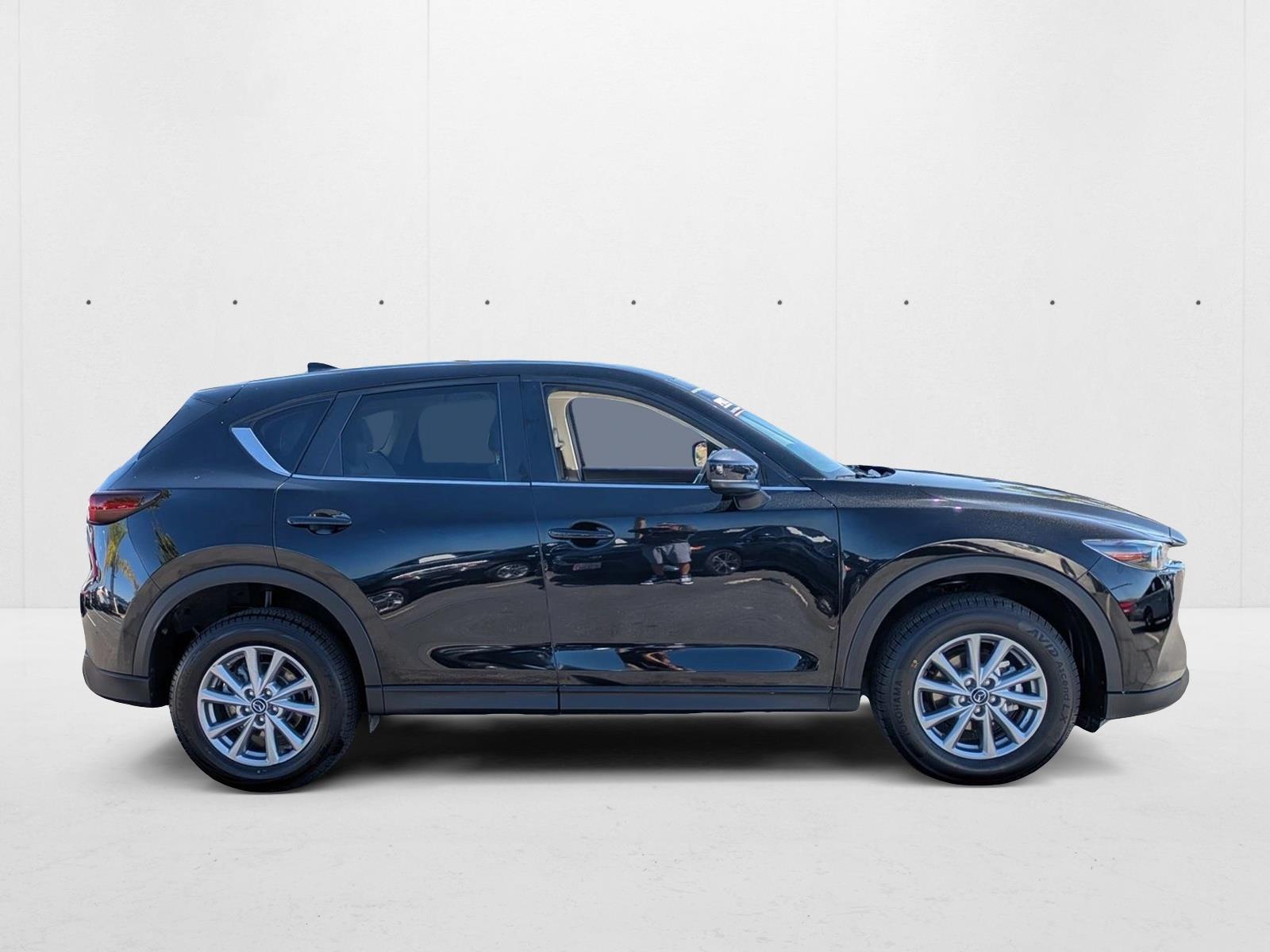 2023 Mazda CX-5 2.5 S Preferred photo 3
