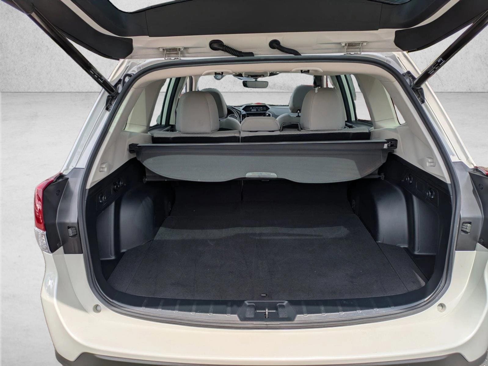 2023 Subaru Forester Premium photo 3