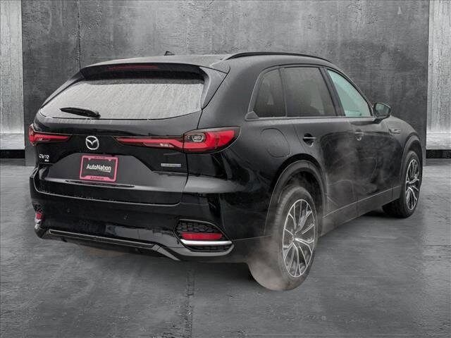 2025 Mazda CX-70 Premium photo 2