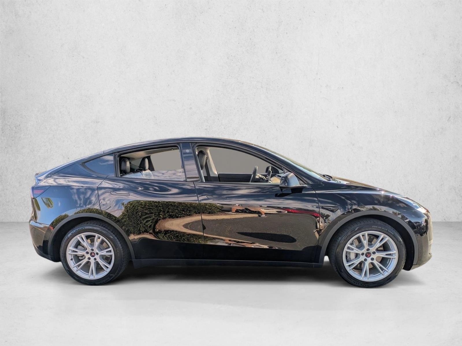 2021 Tesla Model Y Long Range photo 4