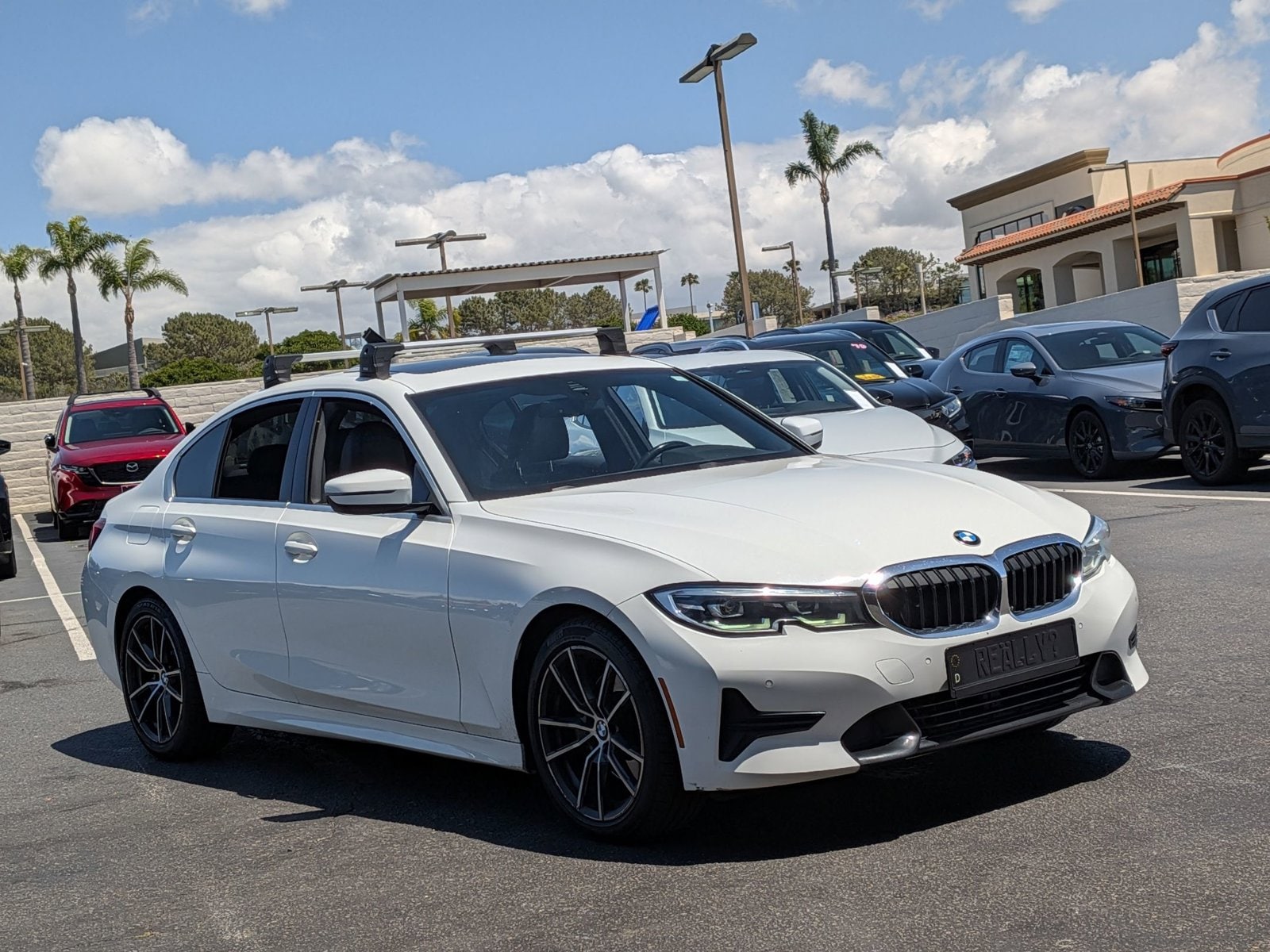 2020 BMW 330i photo 3