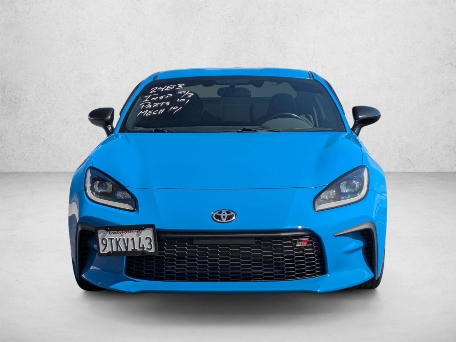 2022 Toyota GR86 Base photo 2