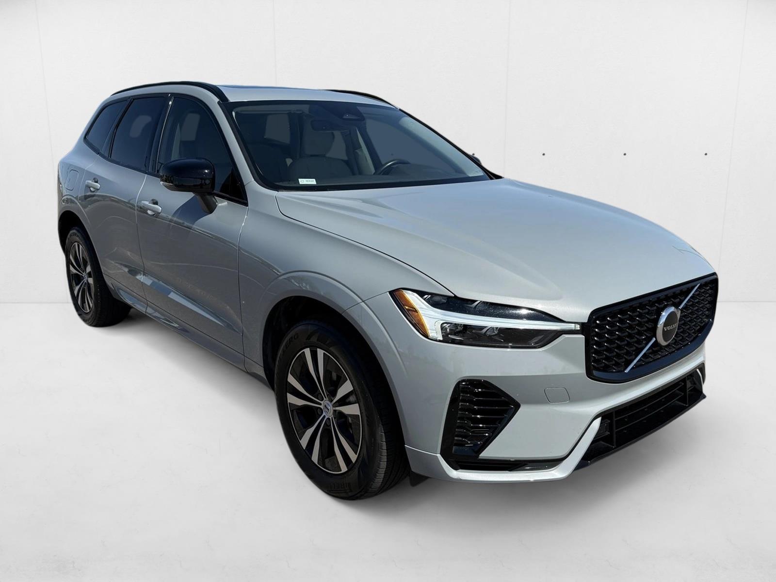 2024 Volvo XC60 Recharge Hybrid Core photo 3