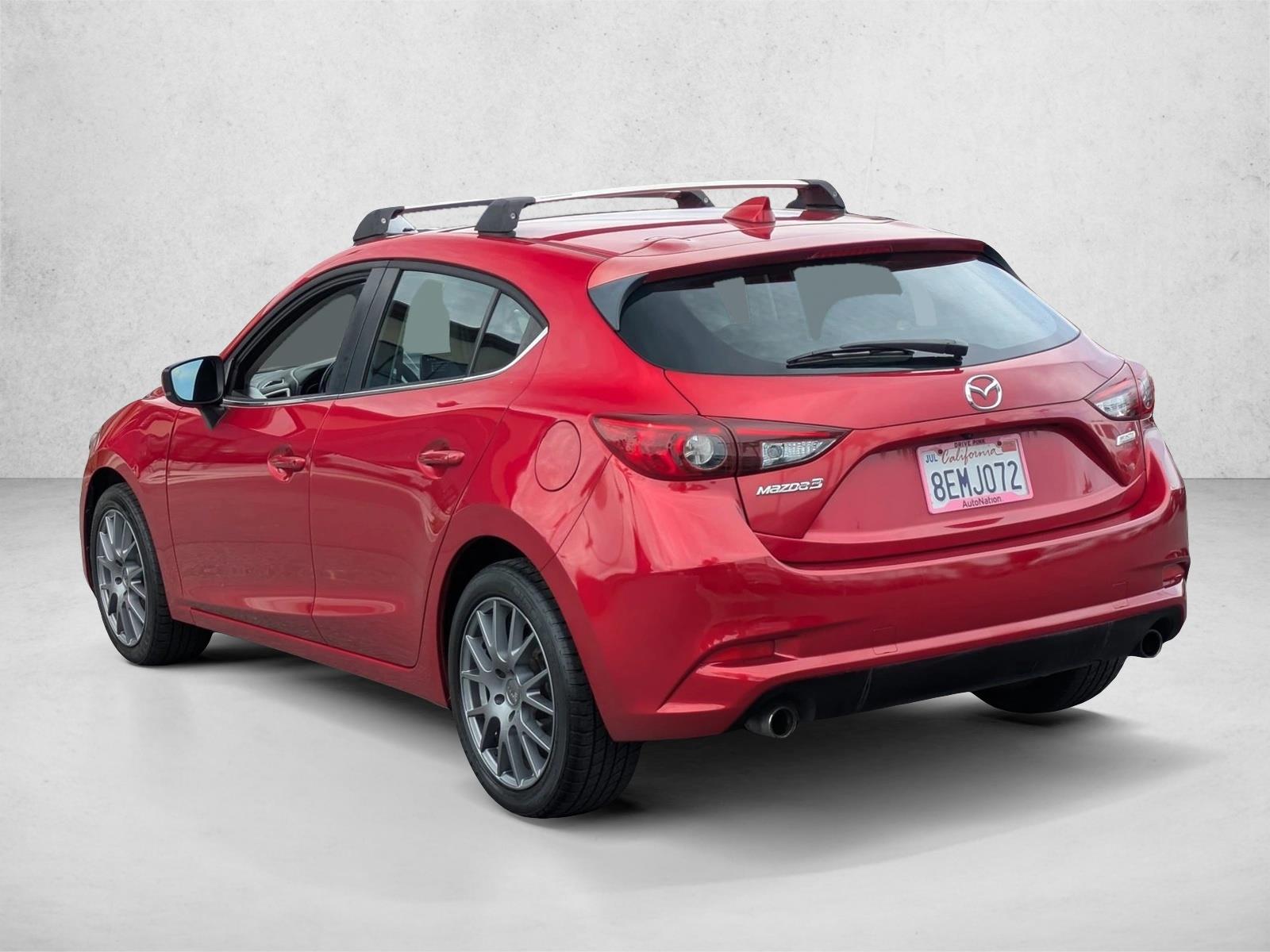 2018 Mazda Mazda3 Touring photo 3