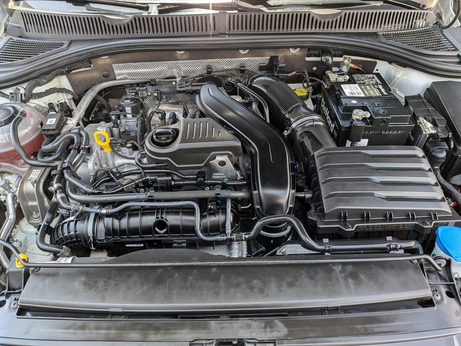 2022 Volkswagen Jetta SE - Photo 23