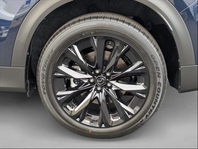 2026 Mazda CX-90 Premium Package - Photo 9