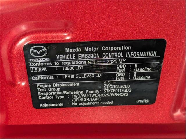2025 Mazda CX-50 Premium - Photo 17