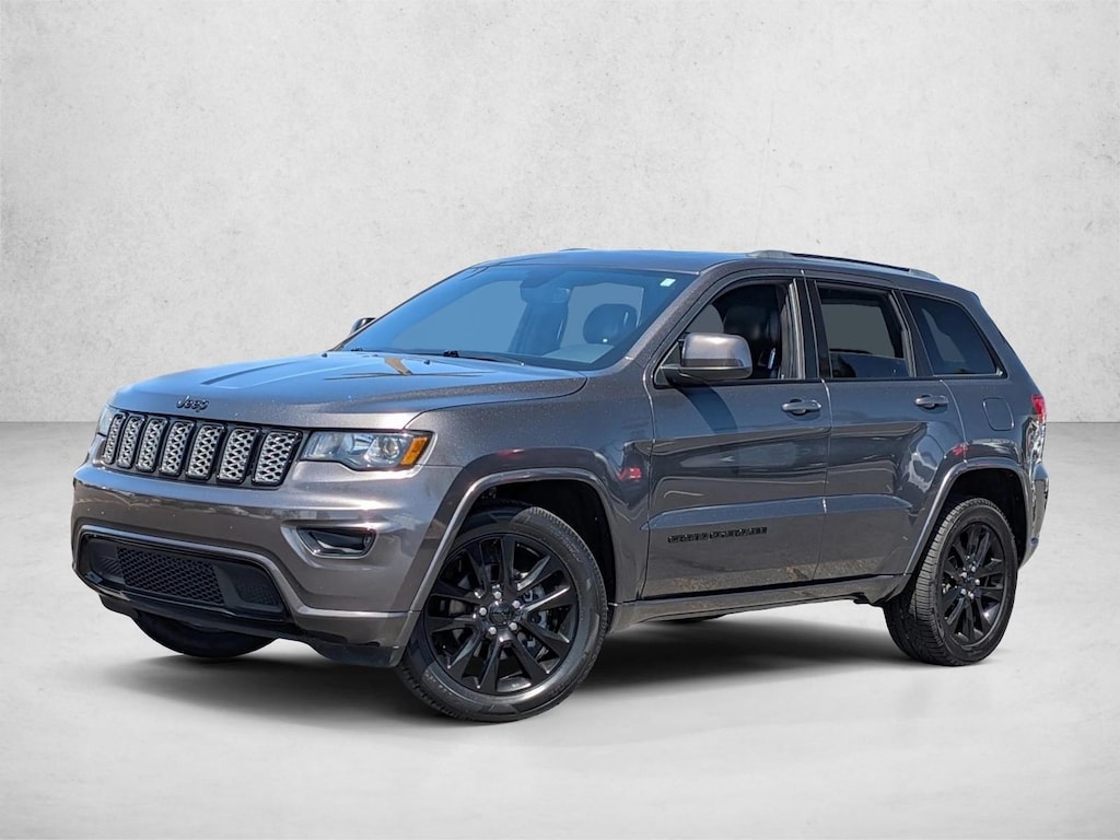 Used 2019 Jeep Grand Cherokee Laredo SUV