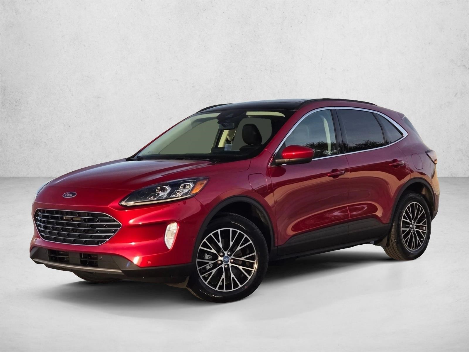 2021 Ford Escape Titanium's photo
