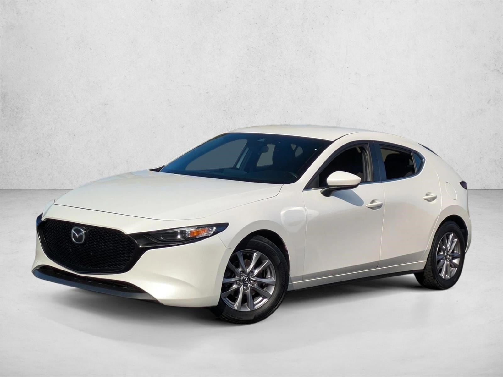 2022 Mazda Mazda3 S's photo