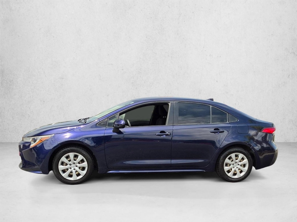 Used 2021 Toyota Corolla LE Sedan