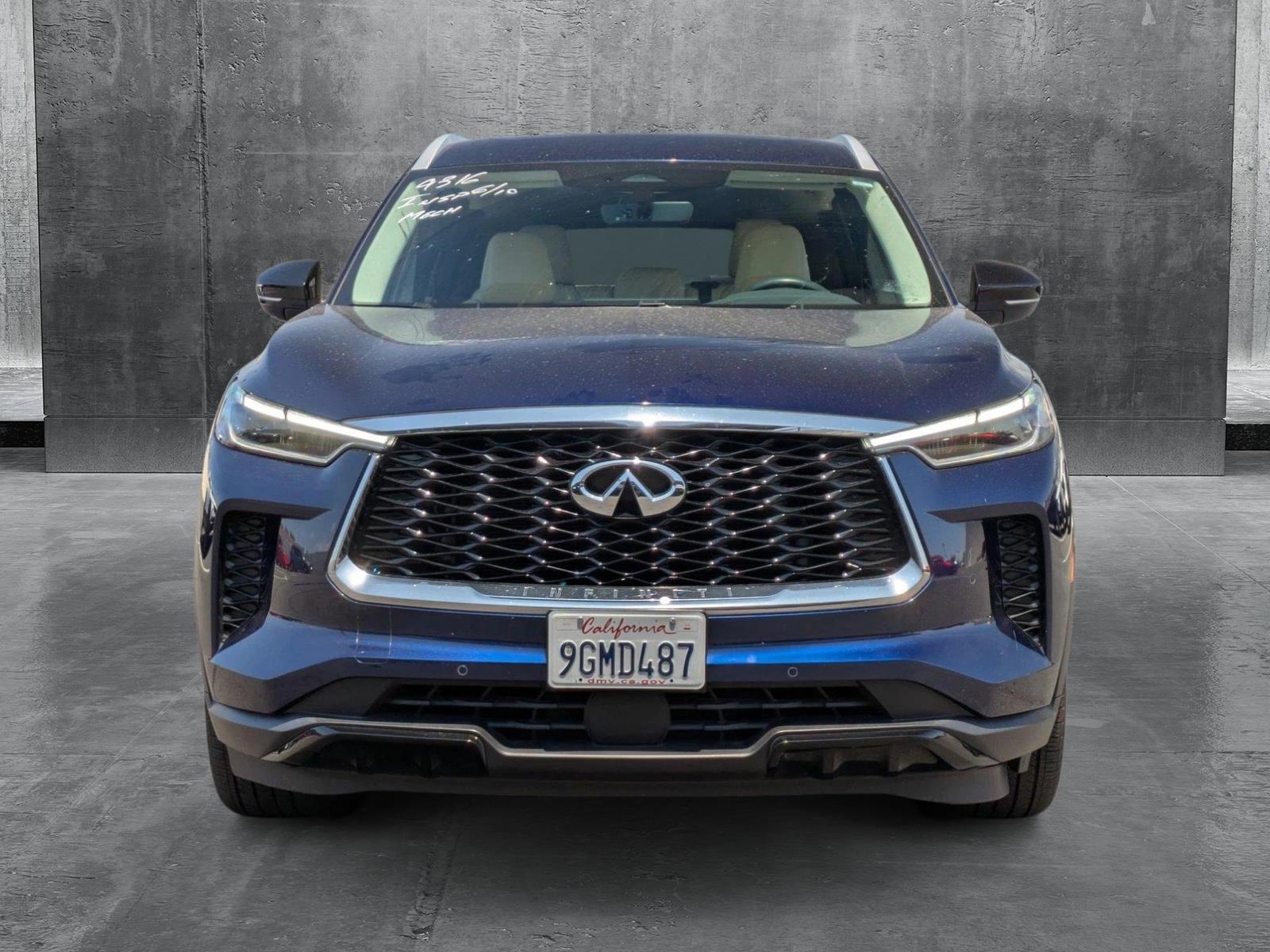 2023 Infiniti QX60 Luxe photo 2