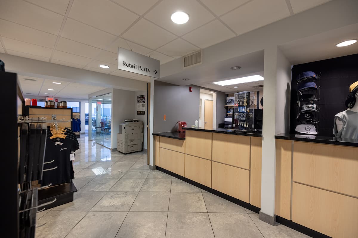 Mercedes-Benz parts center