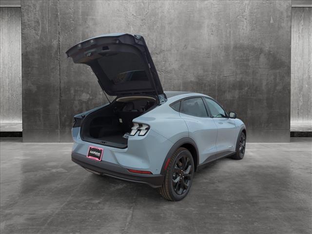 2024 Ford Mustang Mach-E Select photo 2