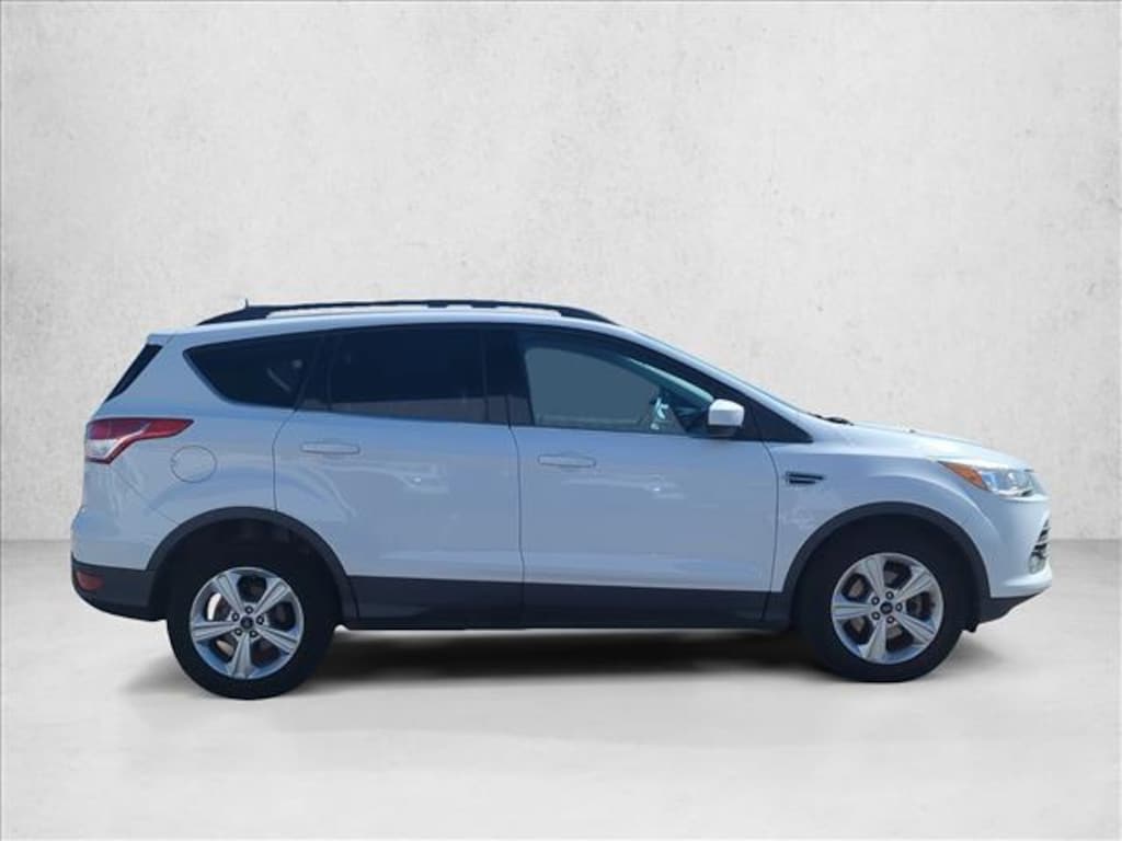 Used 2016 Ford Escape SE SUV