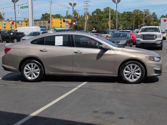 2025 Chevrolet Malibu 1LT photo 4