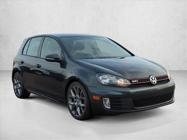 2014 Volkswagen Golf GTI Wolfsburg Edition photo 3