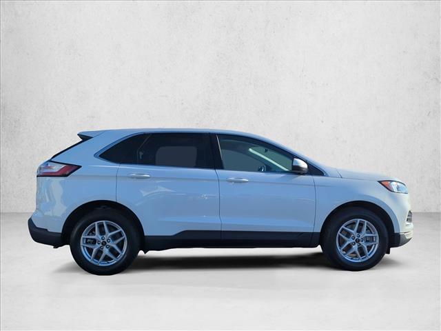 2024 Ford Edge SEL photo 4