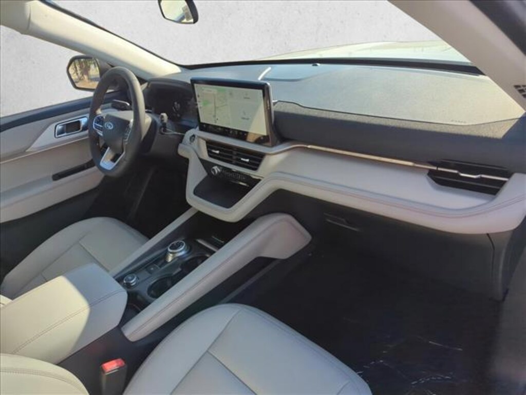 New 2025 Ford Explorer Active SUV