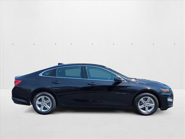 2023 Chevrolet Malibu 1LT photo 4