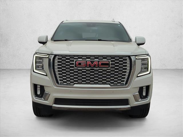 2023 Gmc Yukon XL SLT photo 2