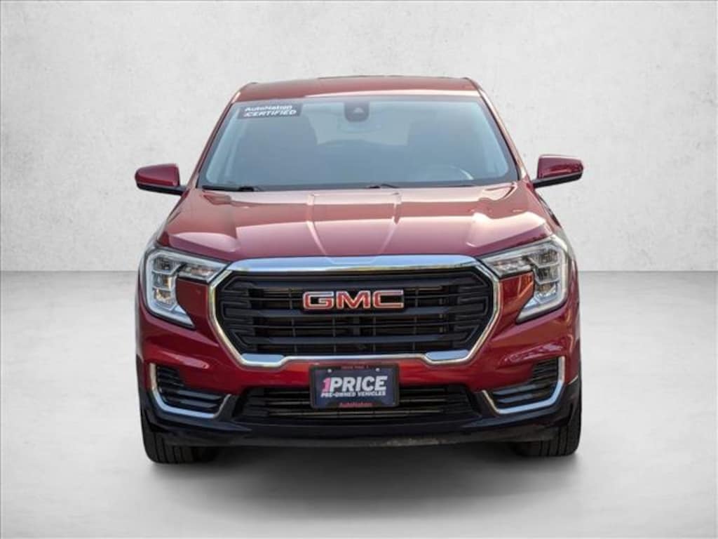 Used 2024 GMC Terrain SLE SUV