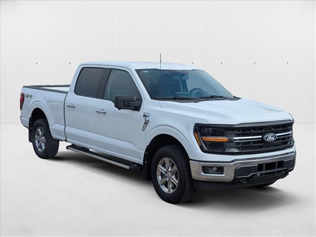 2024 Ford F-150 XLT photo 2