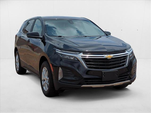2024 Chevrolet Equinox LT photo 3