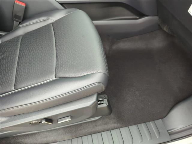 2025 Ford F-150 Lariat photo 3