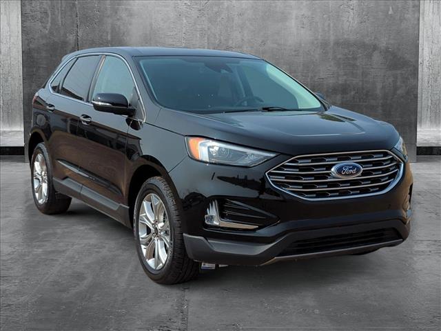 2024 Ford Edge Titanium photo 3
