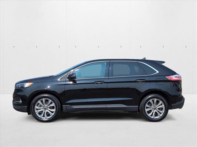 2024 Ford Edge Titanium photo 4
