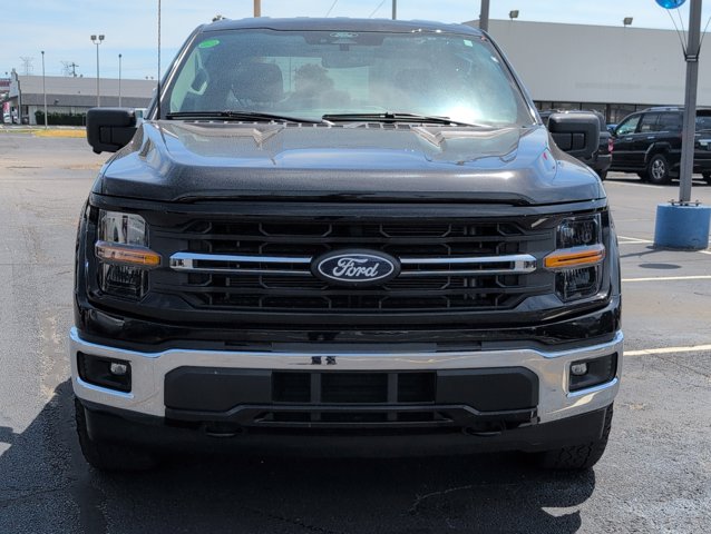 2024 Ford F-150 XLT photo 2