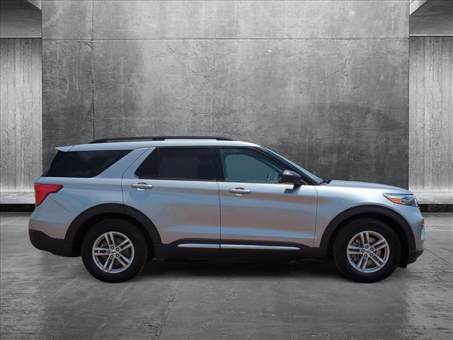 2024 Ford Explorer XLT photo 4
