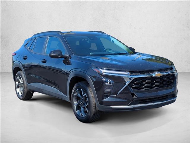 2024 Chevrolet Trax LT photo 3