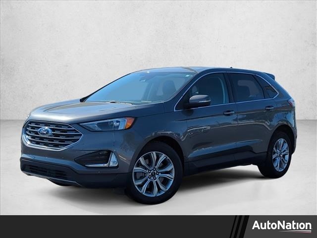 2024 Ford Edge Titanium's photo