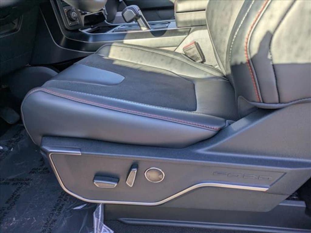 New 2025 Ford F-150 Raptor Truck SuperCrew Cab