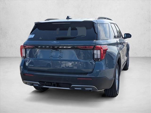 2026 Ford Explorer photo 2