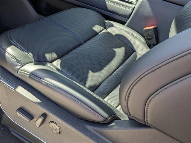 2026 Ford F-250 Platinum photo 4