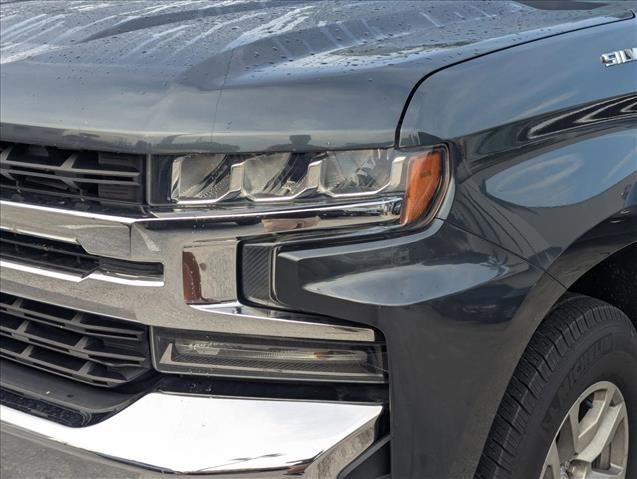 2019 Chevrolet Silverado 1500 LT photo 2
