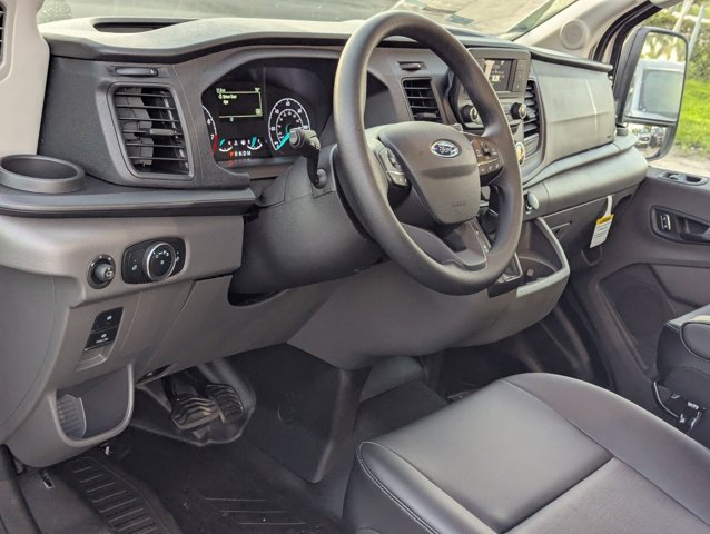 2025 Ford Transit photo 2