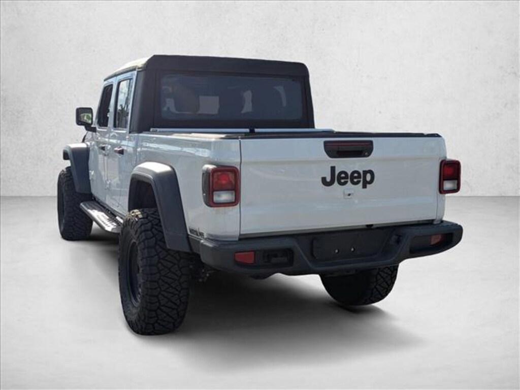 Used 2022 Jeep Gladiator Sport Truck Crew Cab