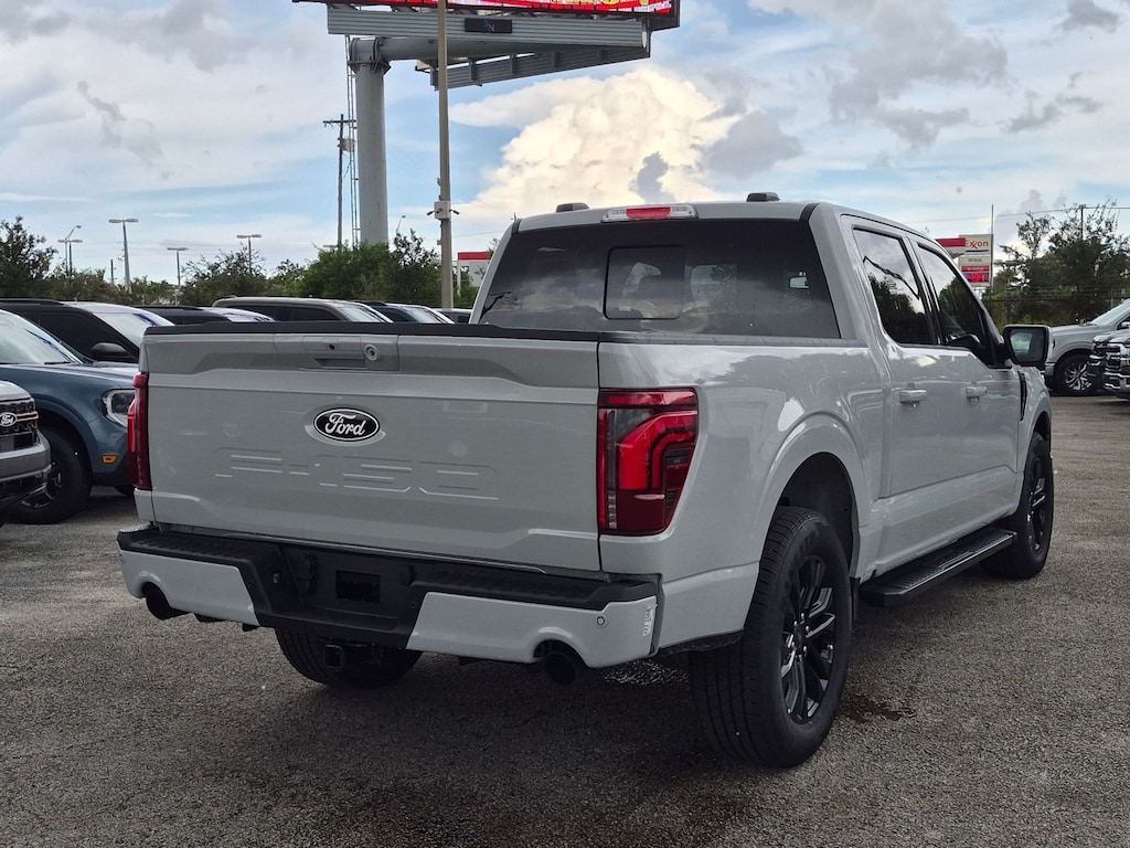 New 2026 Ford F-150 LARIAT Truck SuperCrew Cab