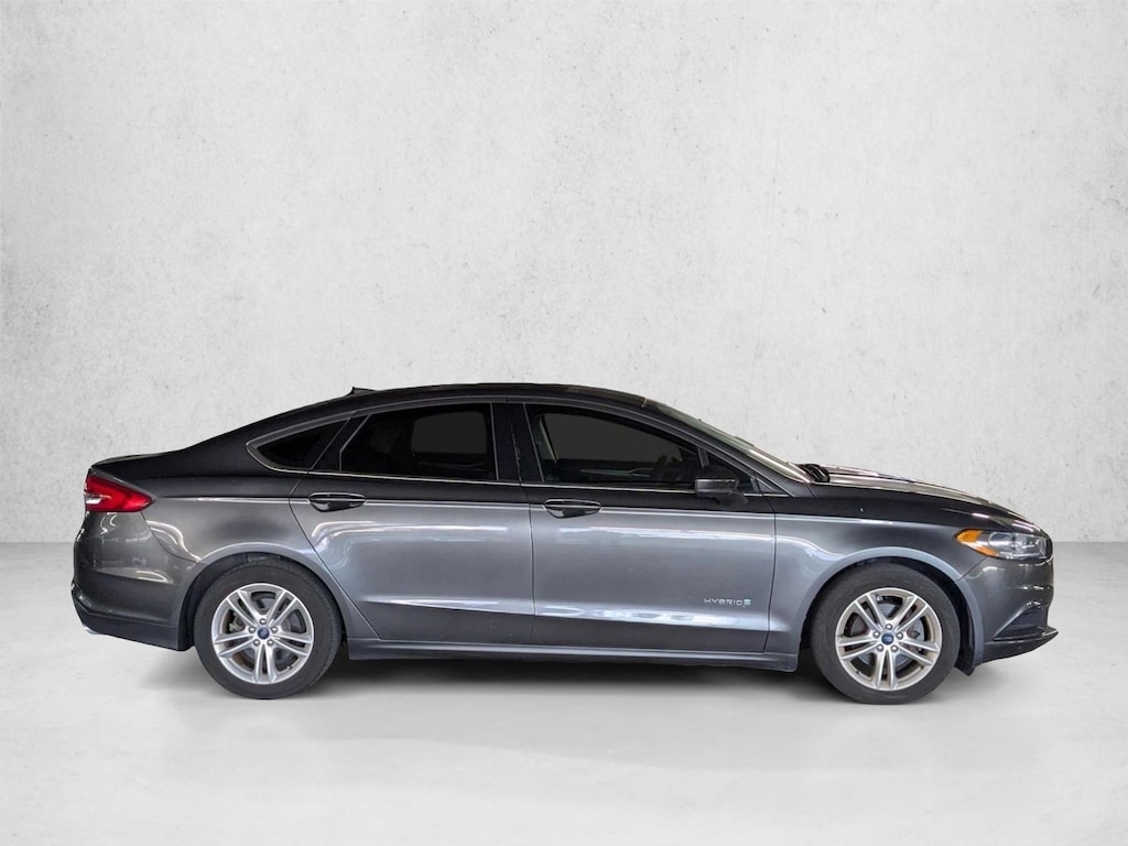 Used 2018 Ford Fusion Hybrid SE Sedan