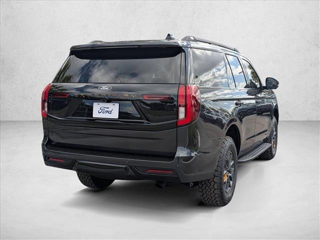 2025 Ford Expedition photo 2